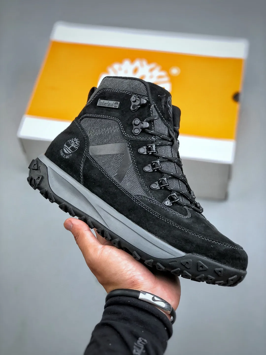 Local self-pickup💰480 supports store delivery. New goods🚀Timberland Timberland/Timberland outdoor high-top casual Martin boots series. Guangdong factory quality. Original box and original packaging. The fabric is made of Italian 🇮🇹 top-grade frosted fine-grained cowhide. It is paired with anti-odor and anti-corrosion genuine leather latex insoles to give you a perfect wearing experience. High-quality and durable. A must-have for sportsmen. Specially designed to treat those who are not handsome. High-quality and first-class foot feel. Size: 39-44
